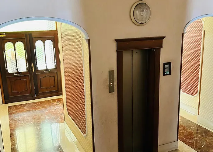 Martha Lisa House Rom